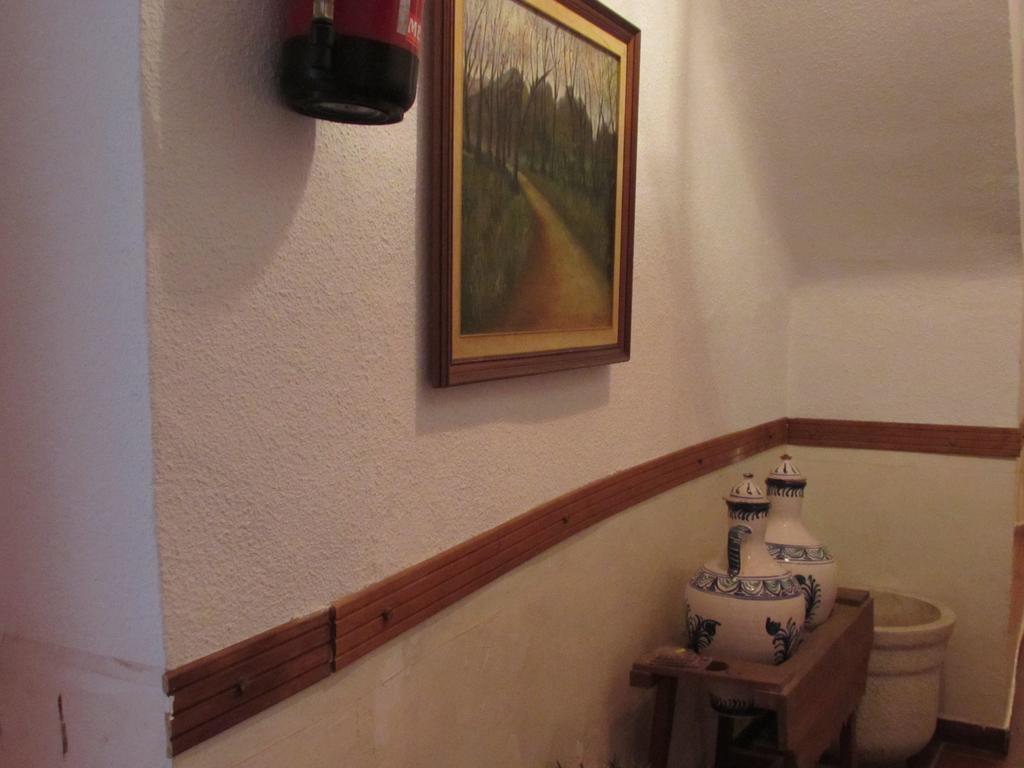 Hostal Sevilla Granada Ngoại thất bức ảnh